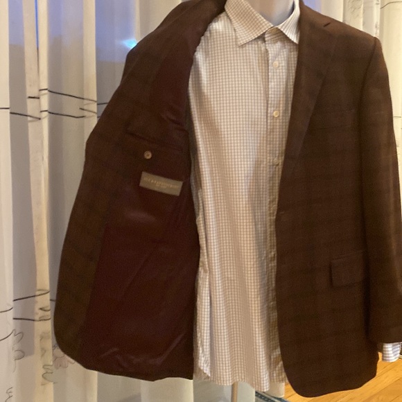 New European blazer - Picture 2 of 3